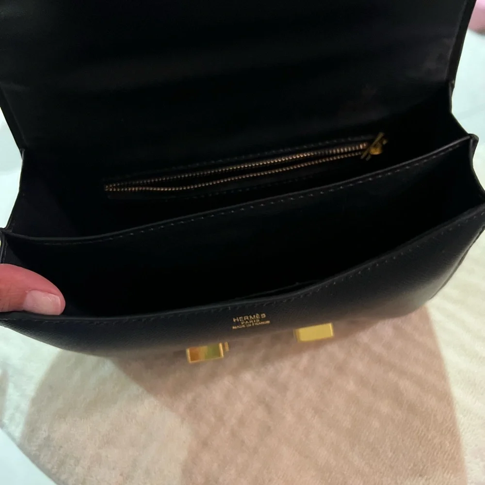 Black crossbody - Picture 10 of 10
